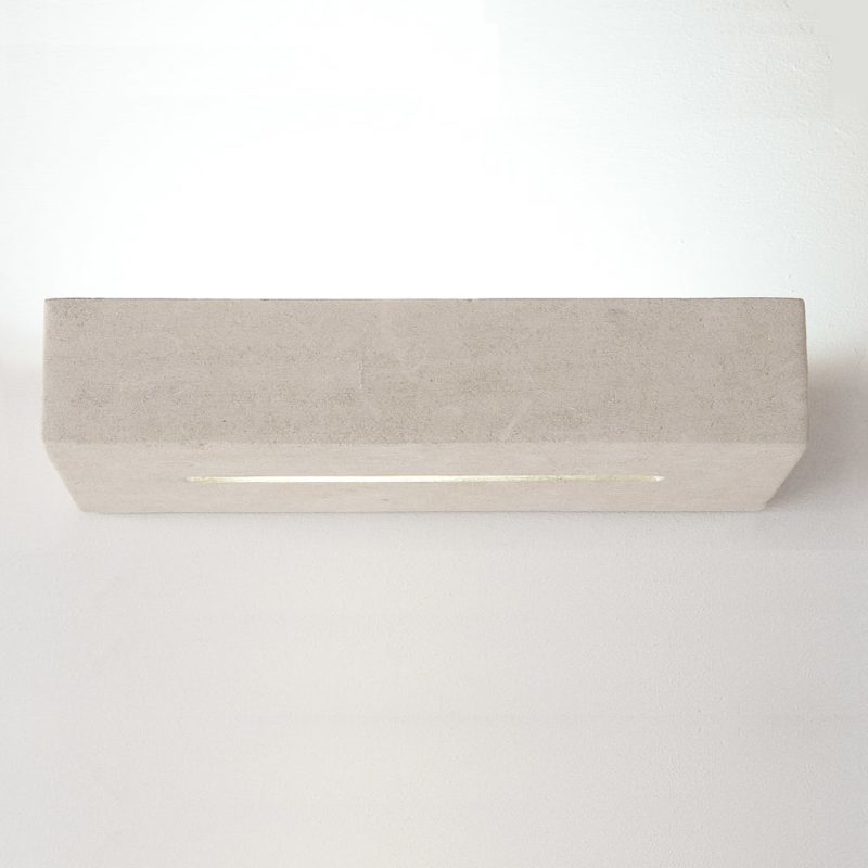 Applique Moderna in pietra leccese con portalampada