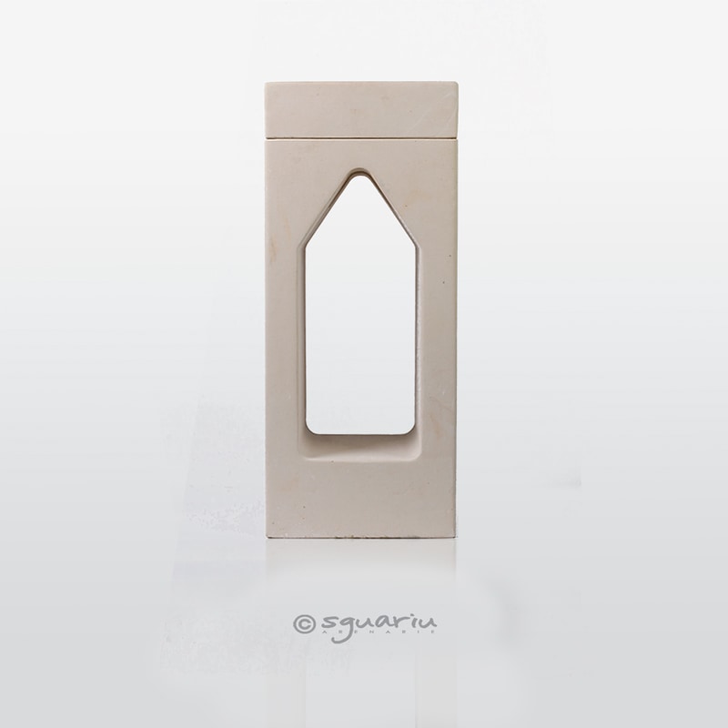 paletto da giardino in pietra leccese